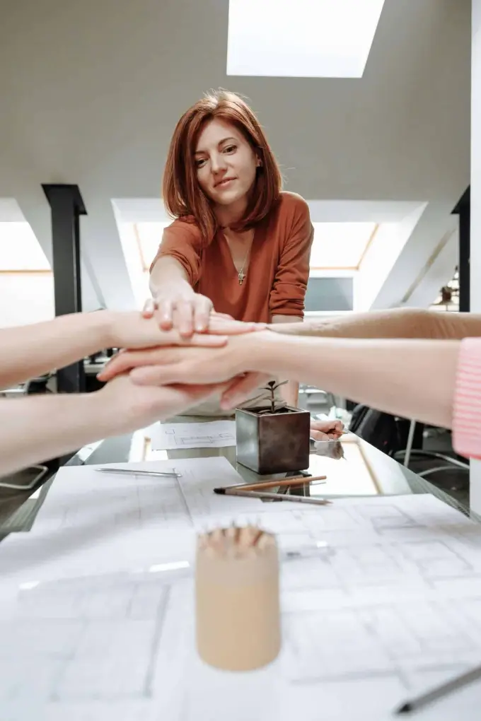 Defining the personality of your company: the tone of communication.