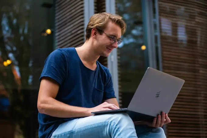 Figma, Asana, Notion, Mural: allies of innovation or traps disguised as productivity?